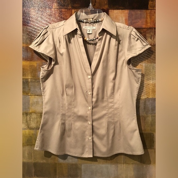 BANANA REPUBLIC Khaki SS Blouse Top Sz 10P NWOT - Picture 7 of 7